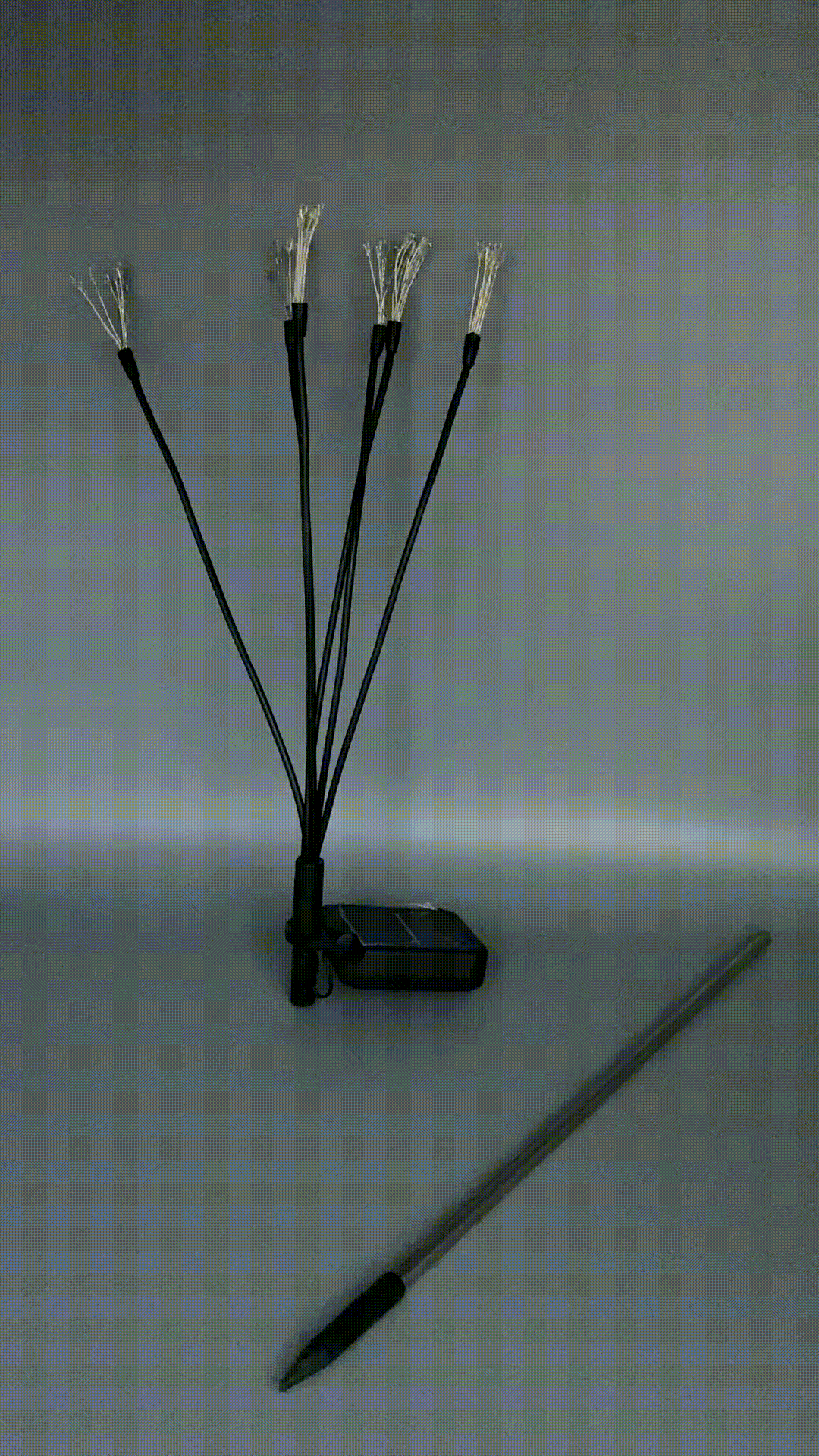 Solar Garden Lights Set of 2, 120 LED Flickering Firework Effect Lights with Two Lighting Options, Waterproof Solar Outdoor Lights for Garden, Pathway & Yard Decoration, Perfect Gift for Her